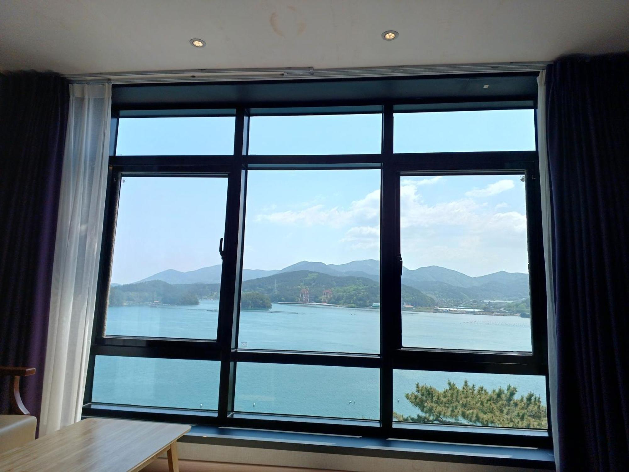 Tongyeong Bridge Hotel Exteriör bild